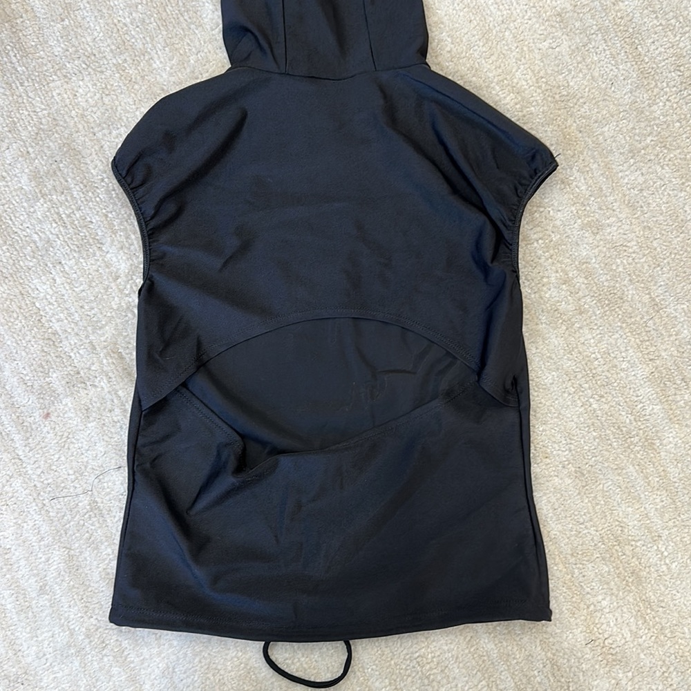 DKNY Vintage Active Wear Top | Cut Out Back | Fits S-M - Picture 3 of 4